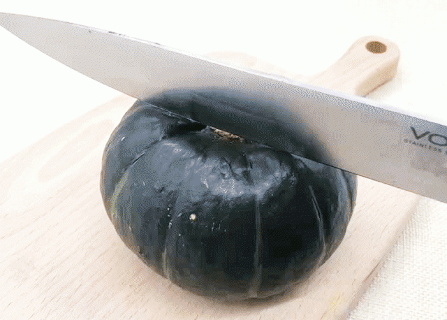 什么是女孩在例假期间流出的血凝块？建议女性饮食护理子宫。 